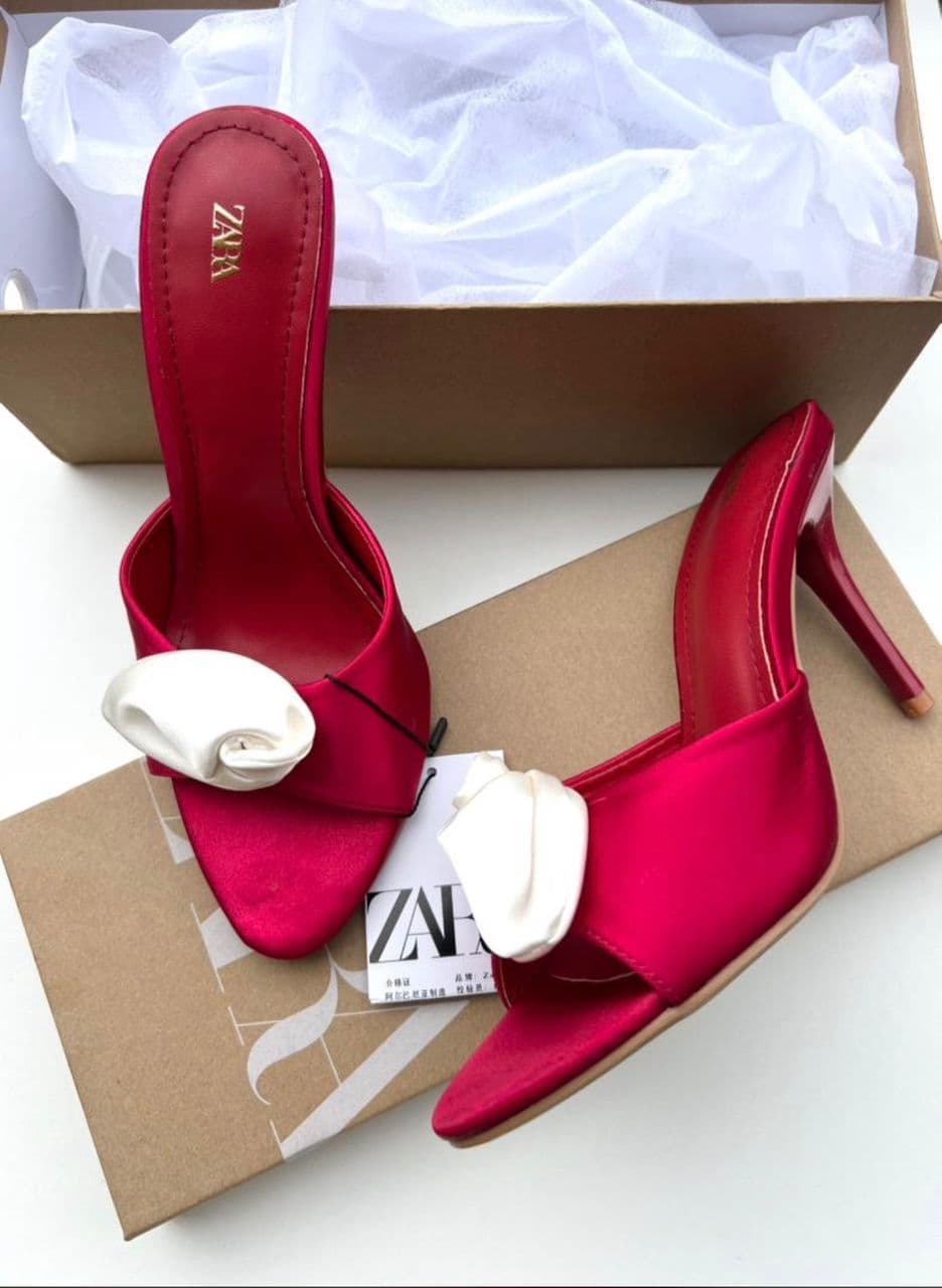 Ladies Heel