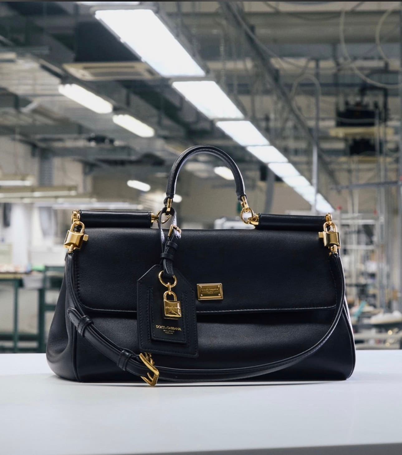 Black leather Top handle bag
