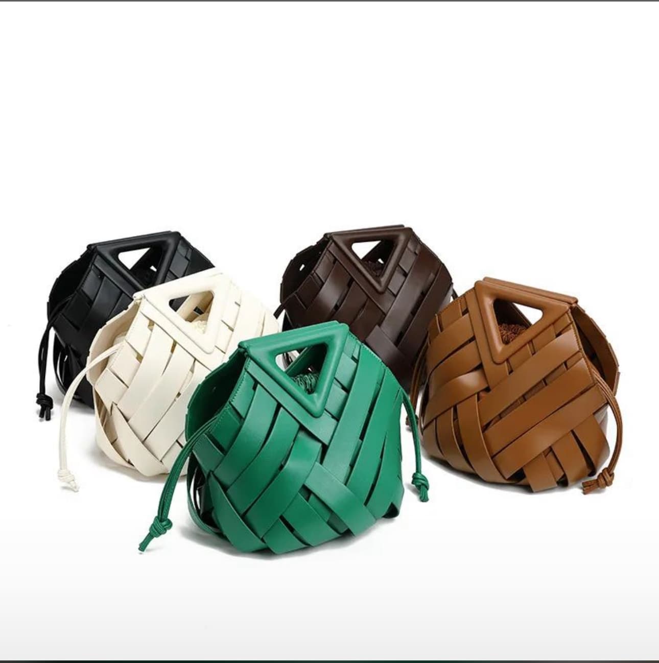 Woven mini bucket bag