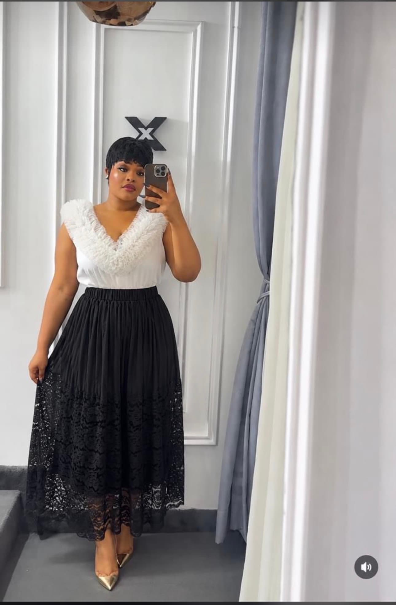 Lace Details midi Dress